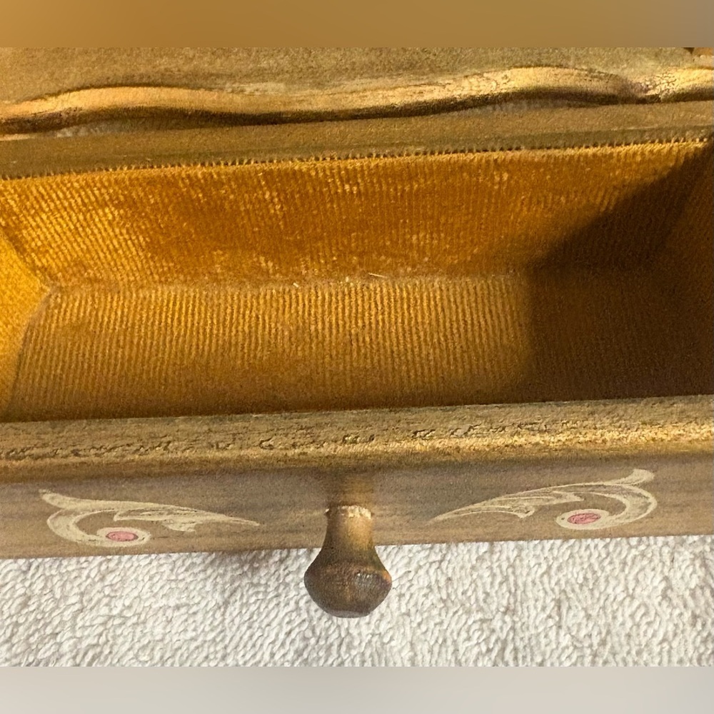 Vintage Wooden Japanese Hand Painted Florentine Jewelry Music Box Dresser - Picture 8 of 12